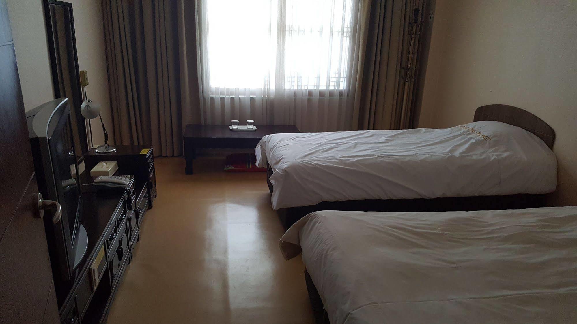 Hotel The Palace Daegu Exterior photo